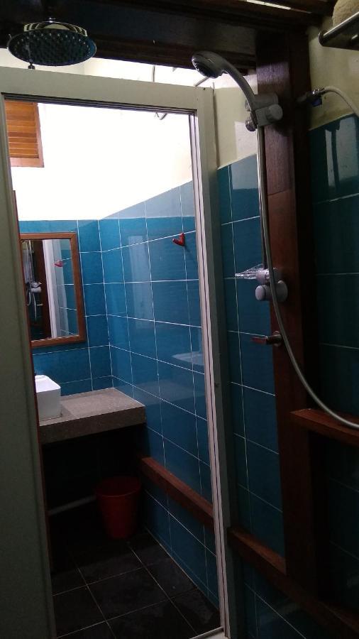 Naura Roomstay Kuala Tahan Buitenkant foto