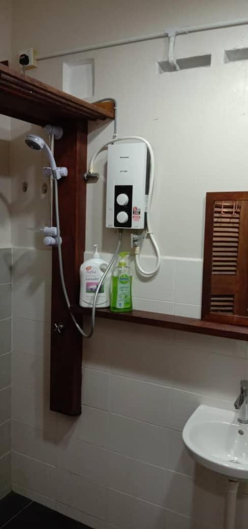Naura Roomstay Kuala Tahan Kamer foto