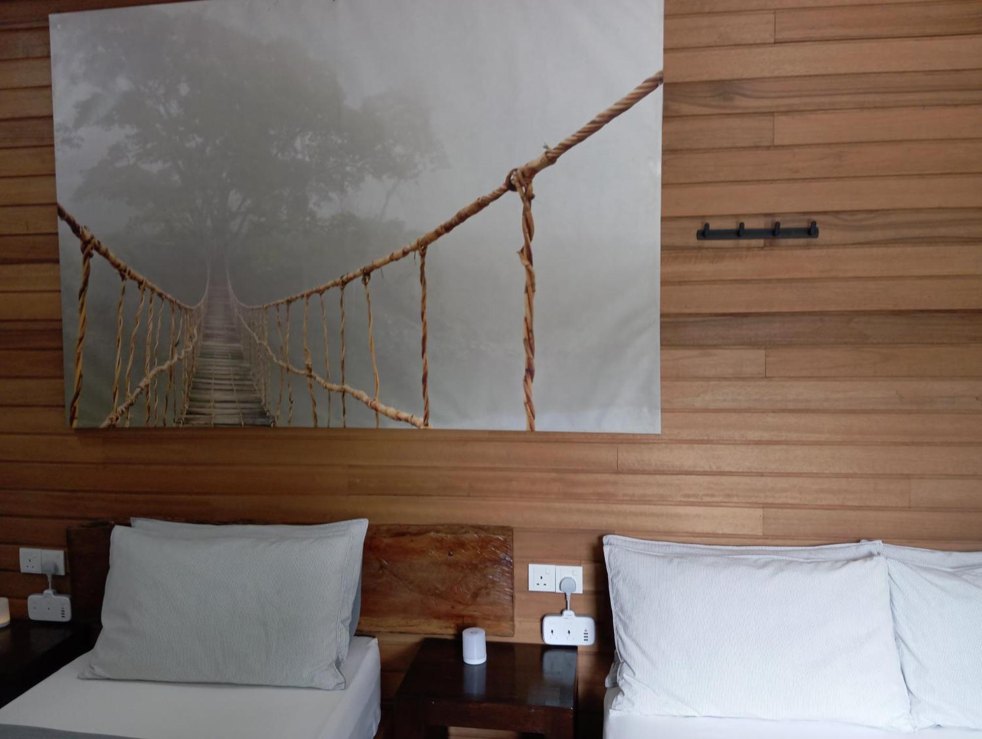Naura Roomstay Kuala Tahan Buitenkant foto