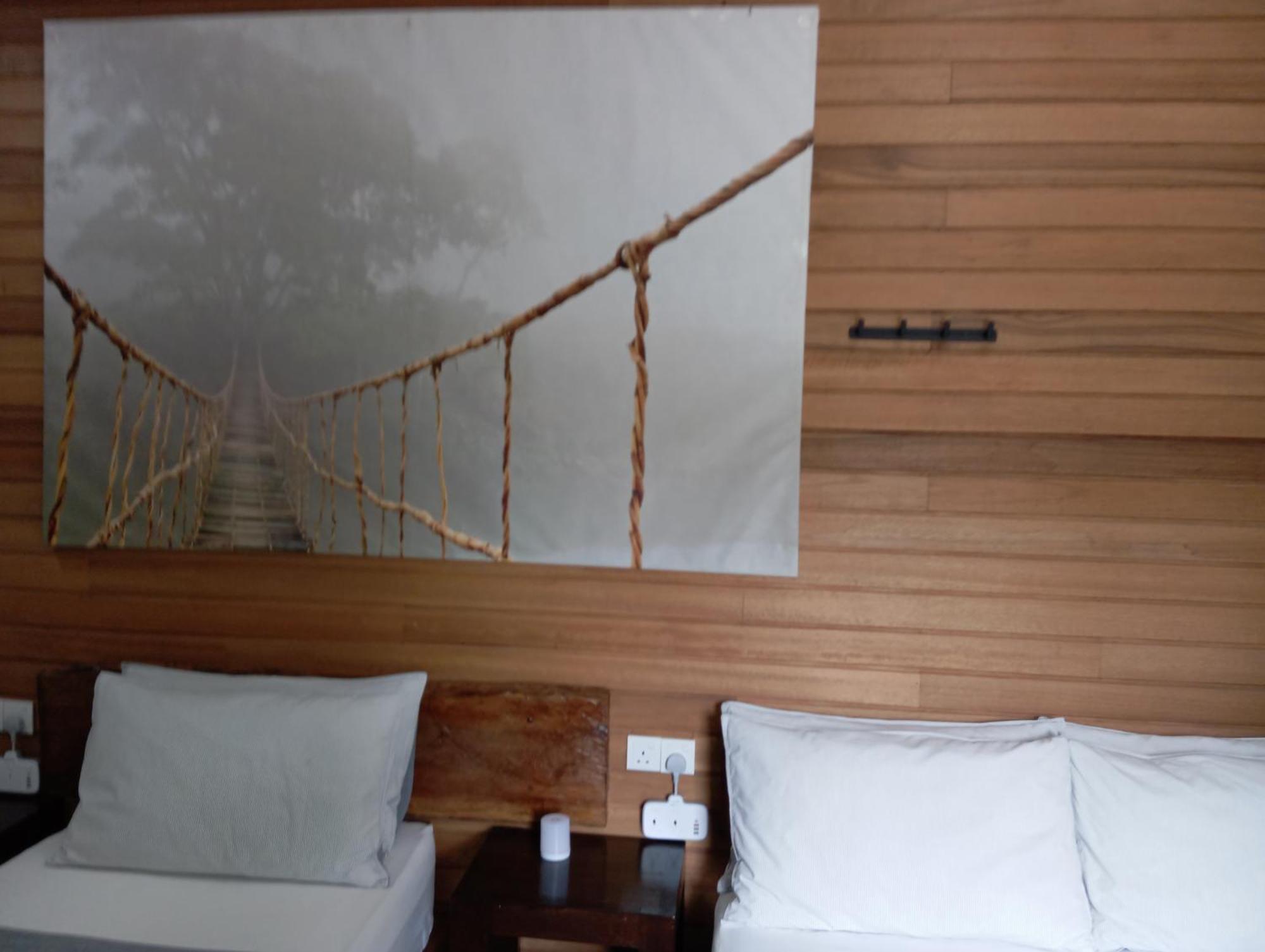 Naura Roomstay Kuala Tahan Buitenkant foto